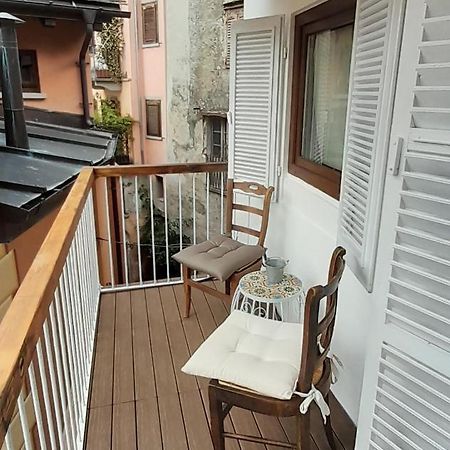 Al Vicolo Del Gallo Monolocale Varallo Exterior photo